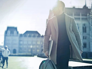 2018秋冬新品毛呢大衣暖心上市