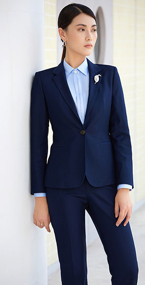 高級藍襯衫西裝